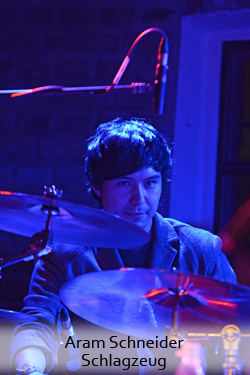 Aram Schneider - Schlagzeug